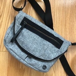Lululemon festival bag